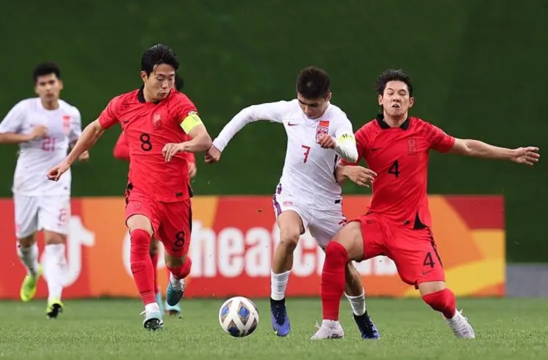 国足U17亚预赛2-2战平韩国，小巷美食探秘之旅