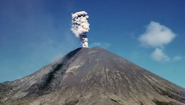 2024新奥正版资料免费_刚果（金）东部一座火山喷发,快速解答计划设计_SHD27.12.77